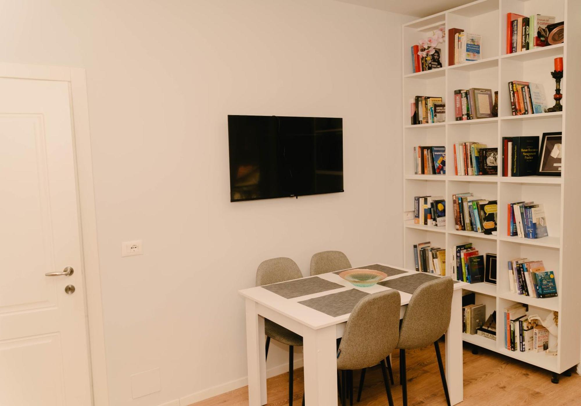 Studio Flat In Heart Of Tirana Exterior foto
