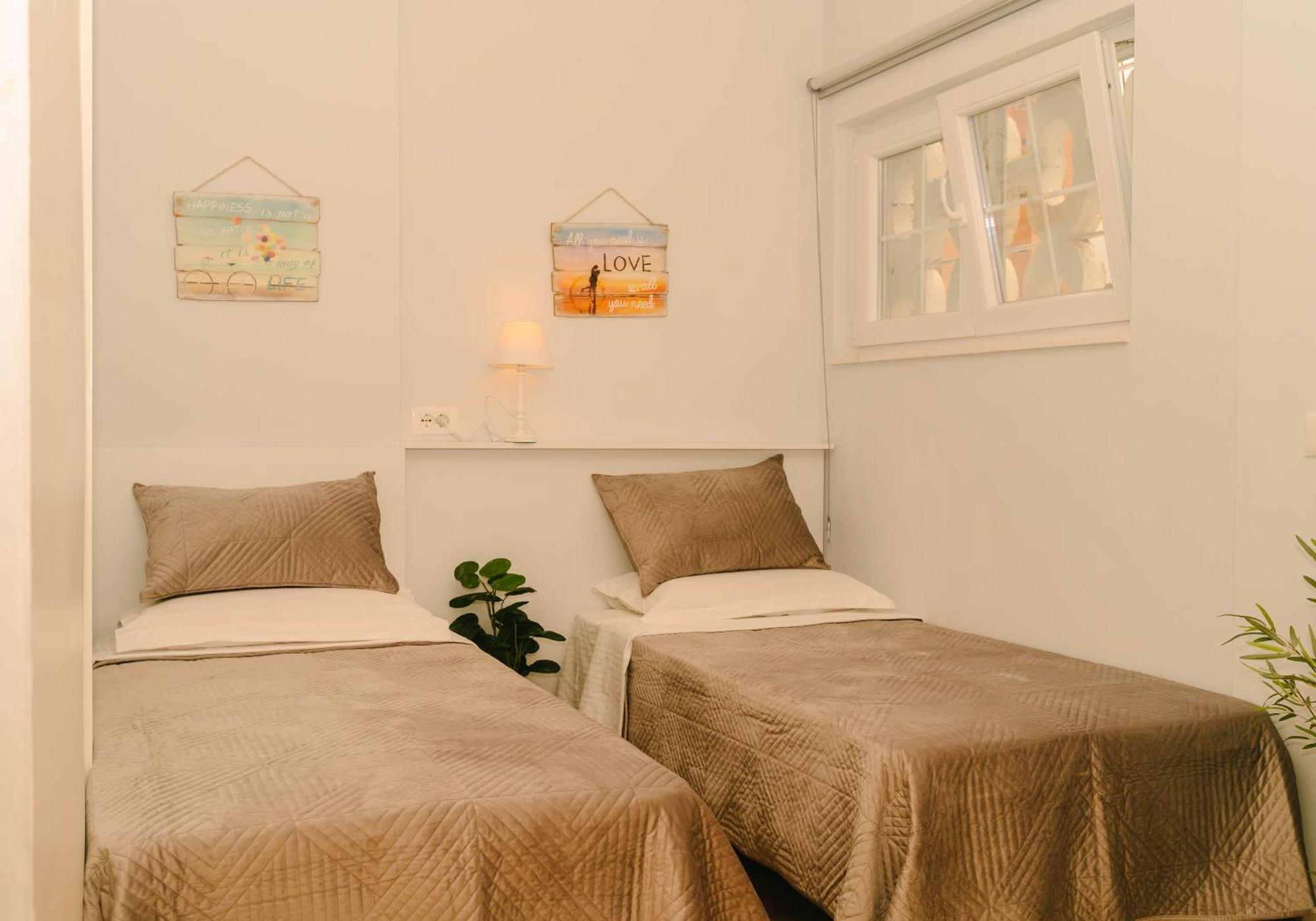 Studio Flat In Heart Of Tirana Exterior foto