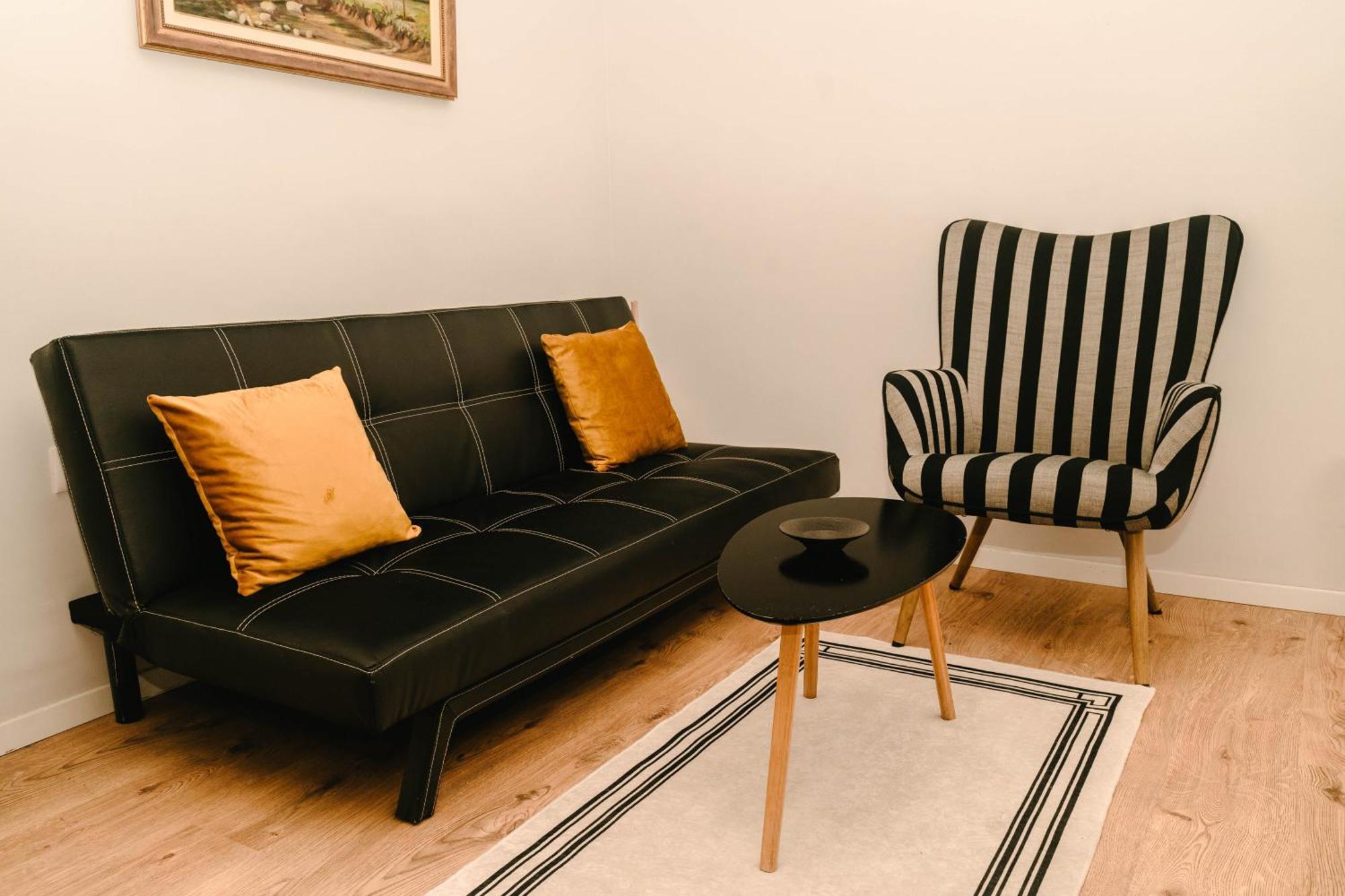 Studio Flat In Heart Of Tirana Exterior foto